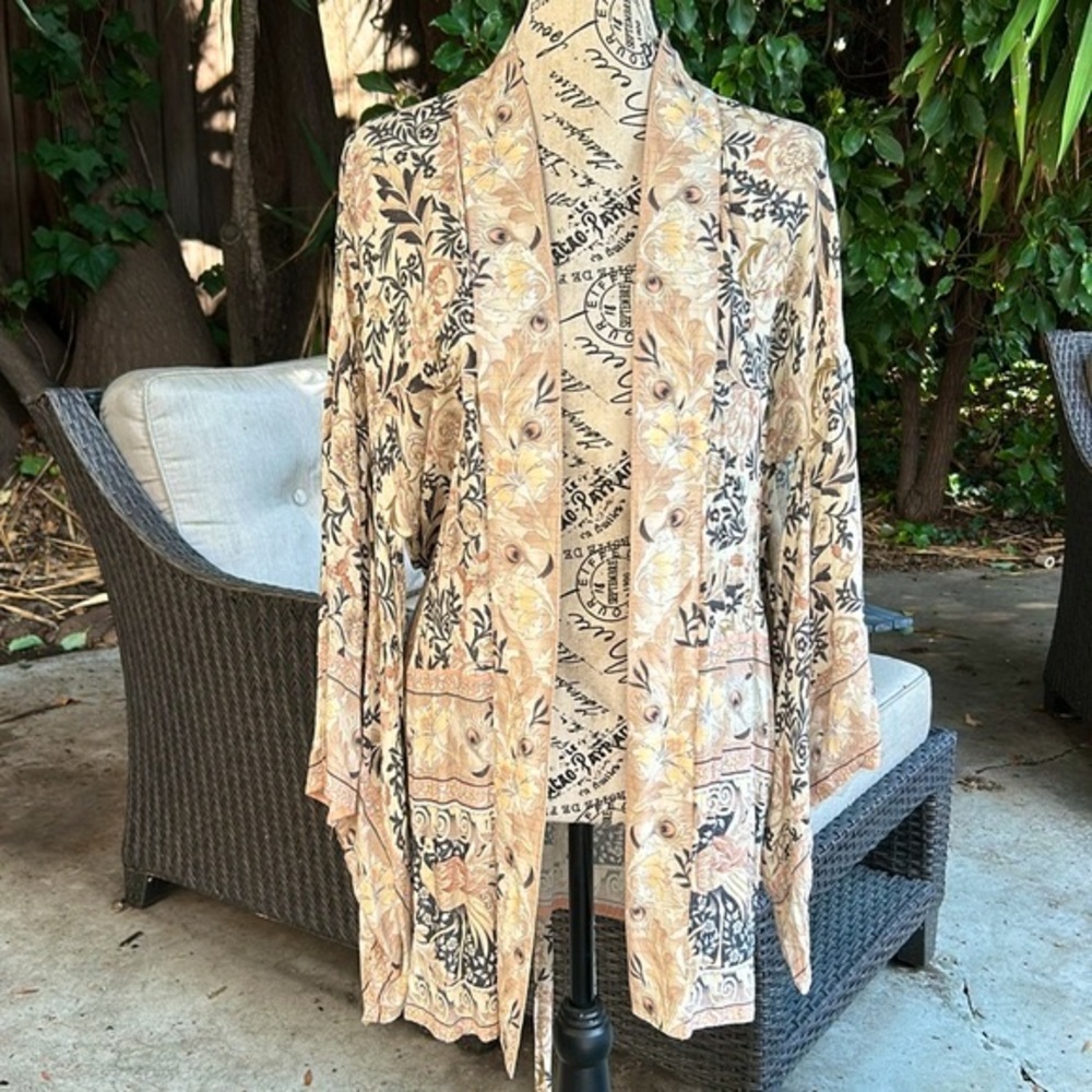 EUC Spell Vintage Oasis Short Kimono in Pearl size small - Picture 13 of 16